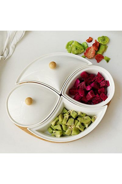 Generica 4 separate ceramic plates with lids and wooden base