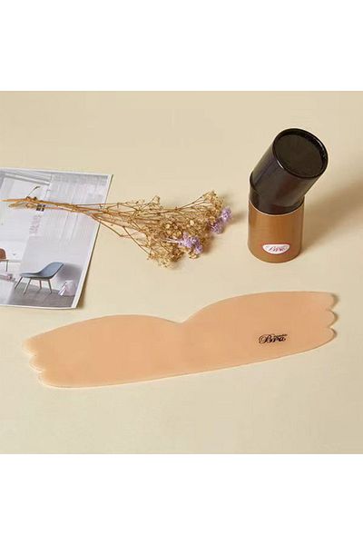 Generic Reusable Seamless Invisible Bra with Self-Adhesive Silicone Nipple