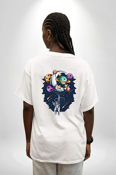 Angemiel Astronaut Balloon Star Moon Planet White Oversize Women's Men's Front and Back Printed T-Shirt