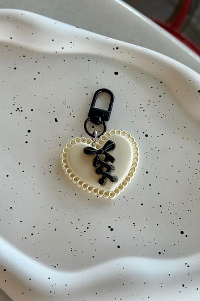 klovi Bowheart pink heart bow keychain & bag accessory