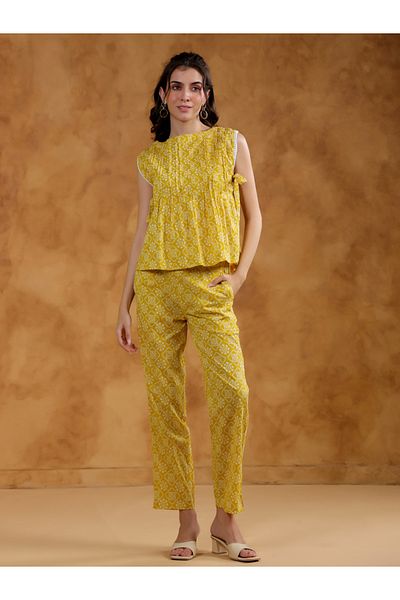 Sanskrutihomes By Styli Printed Round Neck Sleeveless Top and Pants Co-Ords