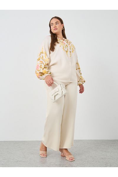 Styli Plus Size Floral Print Balloon Sleeve Shirt with Self-Covered Buttons