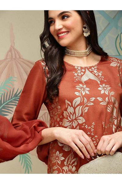Ishin By Styli Printed Round Neck Kurta and Trousers with Dupatta Set