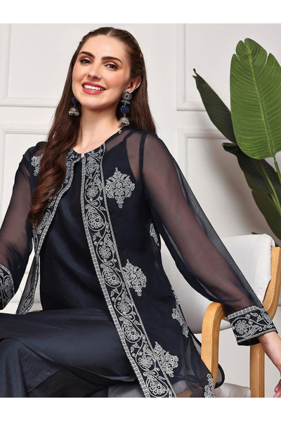 Ishin By Styli Solid Strappy Kurta with Trousers and Embroidered Jacket Set