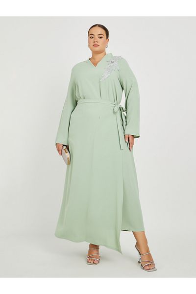 Styli Plus Size Solid Collared Wrap Look Jalabiya with Lace Patch Detail