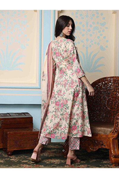 Ishin By Styli Floral Print Cotton Kurta and Pants with Dupatta Set