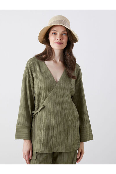 LC Waikiki Nevavm Double-Breasted Collar Textured Women's Kimono with a Diffe...