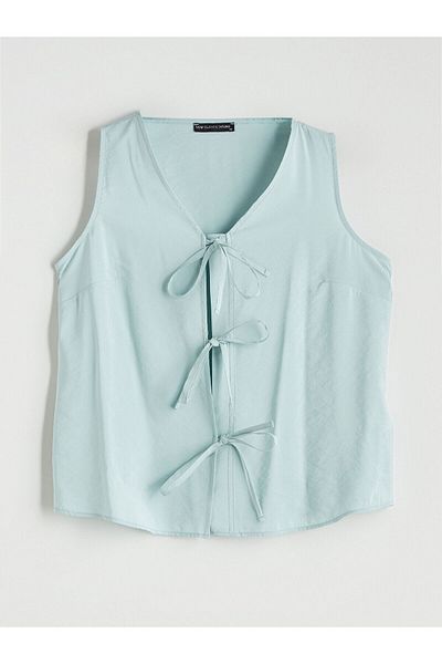 LC Waikiki Lcwaikiki Classic Green V-Neck Modal Blend Blouse