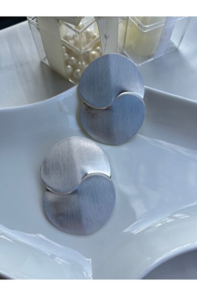 Metal أقراط حديثة ذات شكل دائري وبسيط بلون فضي غير لامع