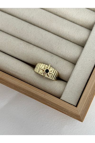 ringbox Gold Black Stone Star Ring