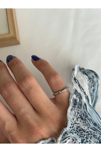 ringbox Silver Colored Diamond Cut Stone Little Finger Ring