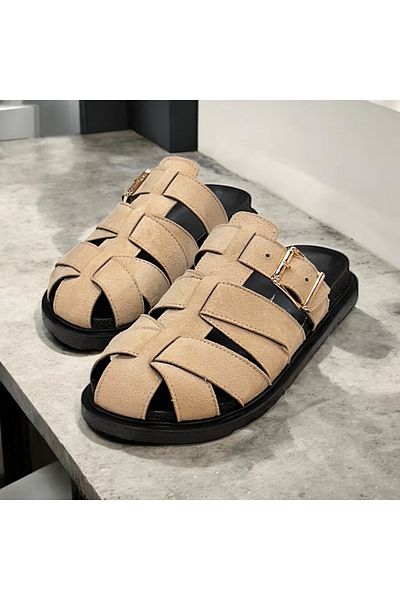 runa shoes نعال سابو من جلد الغزال المغلق من الأمام