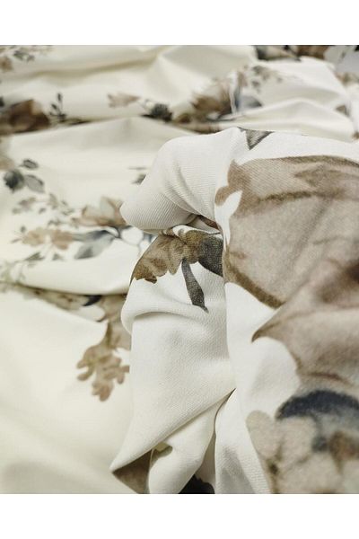 Kumaş Parça Ecru Two Thread Combed Cotton with Ashy Flowers Width: 160