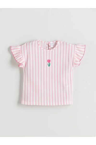 LC Waikiki تي شيرت وشورت بناتي من LCW Kids باللون الوردي مزين بالزهور مكون من قطعتين