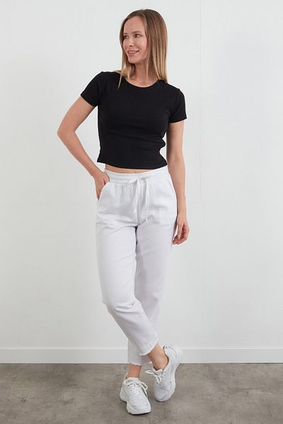 Fulla Moda Basic Crop T-Shirt with Stoppers on the Sides
