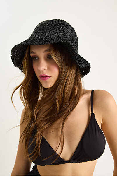 Bianco Lucci Women's Hand Knitted Straw Hat 14399 60801007