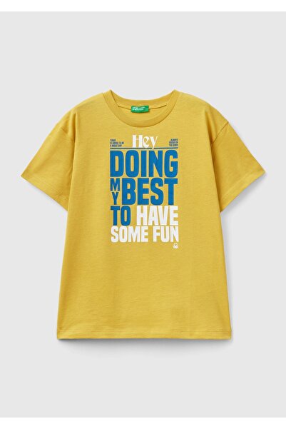 United Colors of Benetton Μπλουζάκι για αγόρια σε μουσταρδί κίτρινο χρώμα με ...