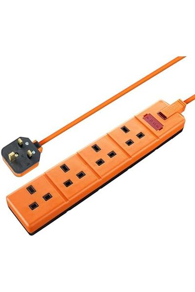 Masterplug كابل تمديد بأربعة مقابس مع مؤشر طاقة LED، غير مبدل، كابل بطول 5 أمتار، شديد التحمل