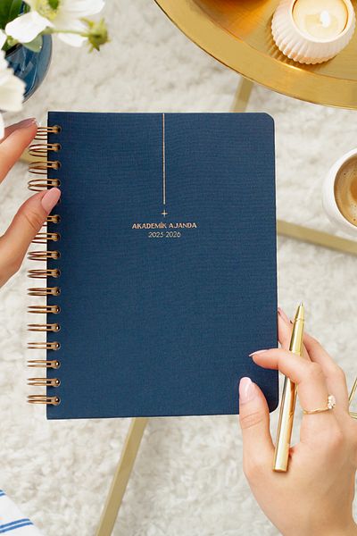 Matt Notebook 2025-2026 Α5 Λινό Ακαδημαϊκό Ατζέντα Σπιράλ 15x21 cm - 17 μηνών Navy Blue