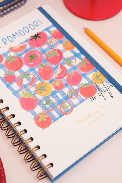 Matt Notebook 2025-2026 A5 Ακαδημαϊκό Ημερολόγιο Σπιράλ 15x21 cm - 17 μηνών