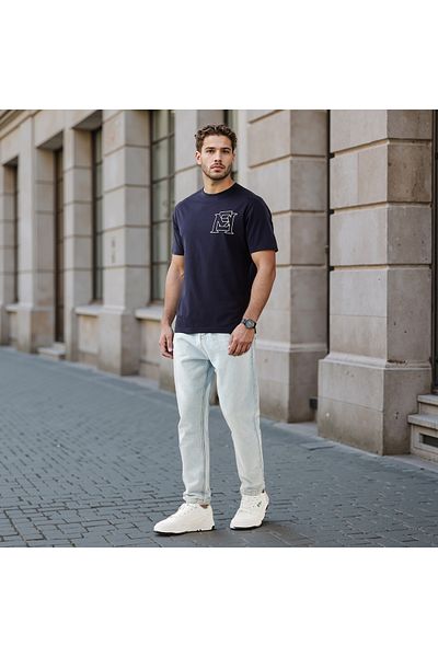 Emperor Print T-shirt with Crew Neck