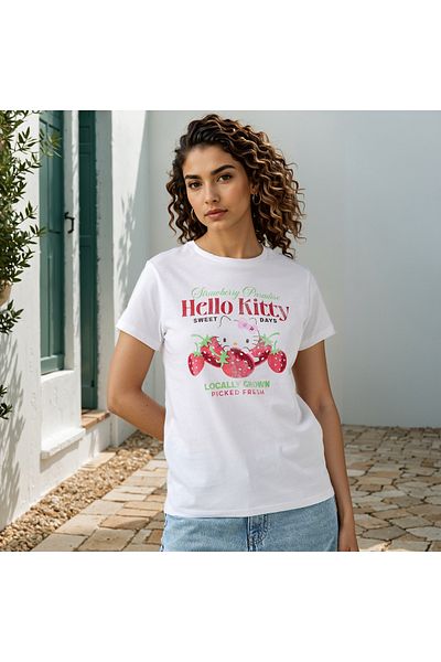 SP Characters Hello Kitty Print Crew Neck T-shirt