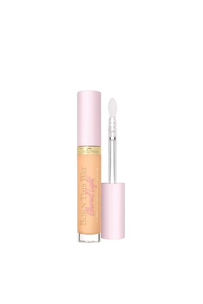 Too Faced Born This Way Ethereal Light Illuminating Smoothing Concealer – Butter Croissant, 5 ml