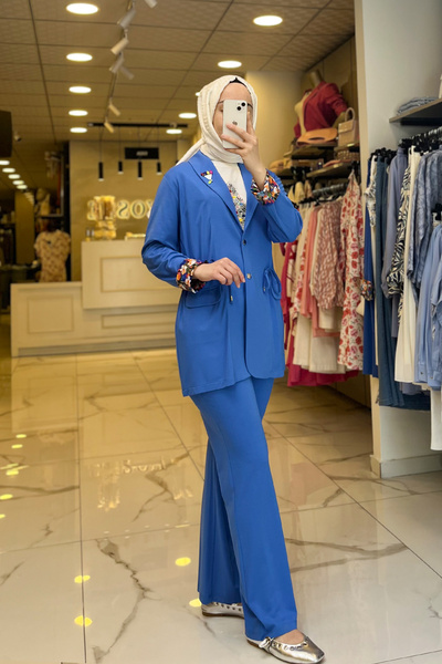 Vosse Tığ Triko Mavi Broş Detaylı Takım