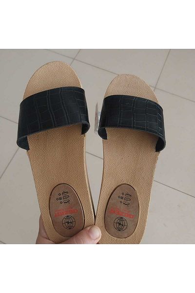 GEZER Women's Summer Slippers (the Pattern Is Small - Recommends Buying 1 Large)
