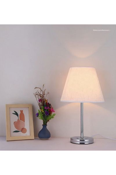 DEC14 Stylish table lamp in a modern design, silver color