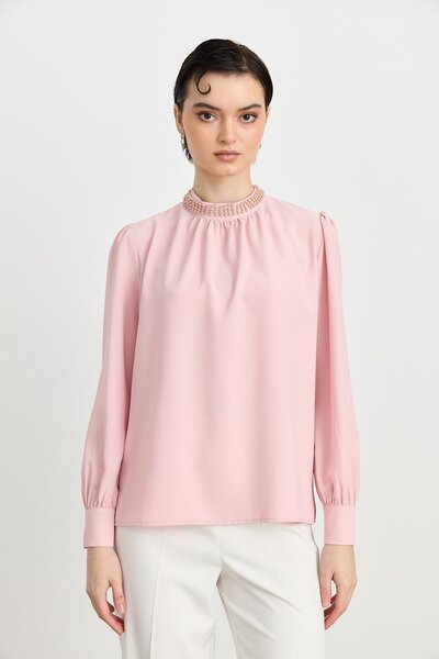 Nihan Yakası İncili Şık Bluz Pudra