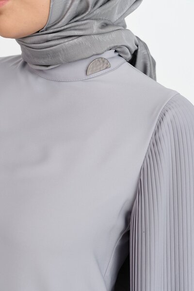 Nihan Kolları Pilise Bluz Gri