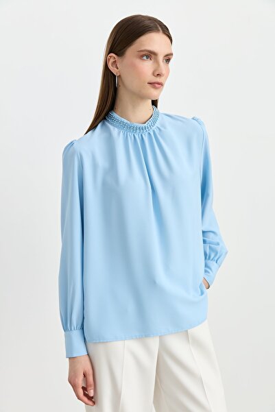Nihan Yakası İncili Şık Bluz Açık Mavi