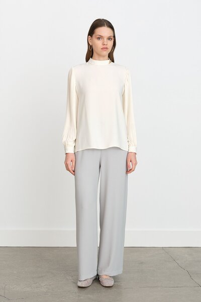 Nihan Kolları Pilise Bluz Ekru