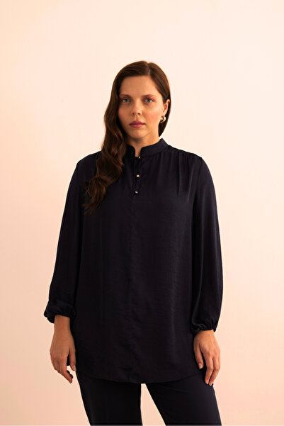 Aker Flowy Tunic