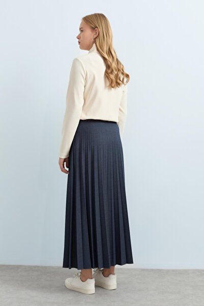 Nihan Beli Nakış Detaylı Pilise Etek İndigo