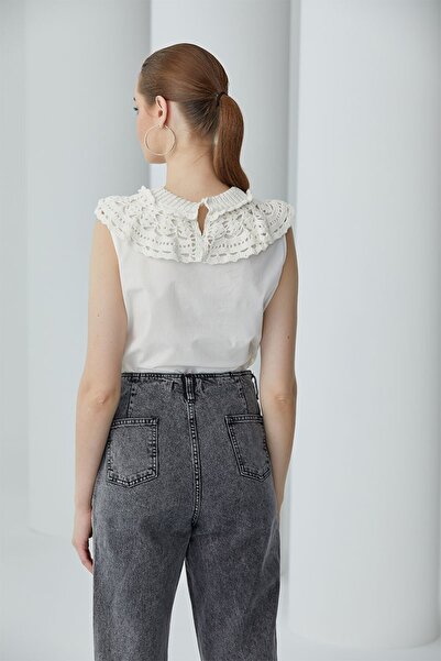 By Mare Style Hand Knitted Collar Sleeveless Off-White Blouse