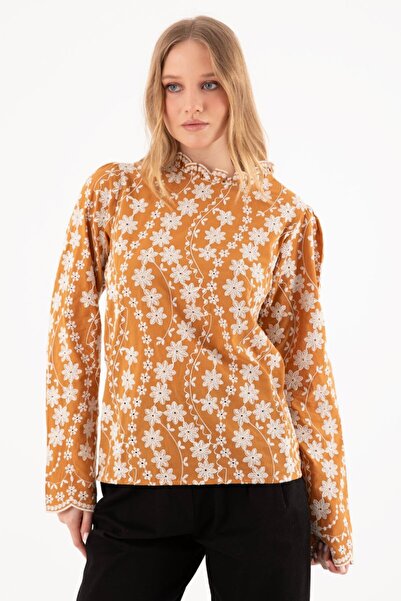 By Mare Style Garland-Laced Pure Cotton Mustard Blouse
