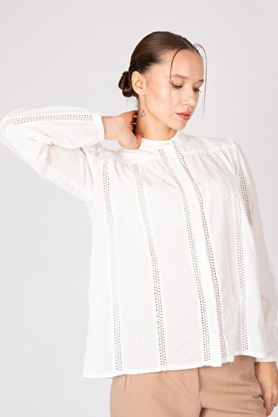 By Mare Style Orva-Hakim Yaka Pure Cotton Embroidered White Shirt