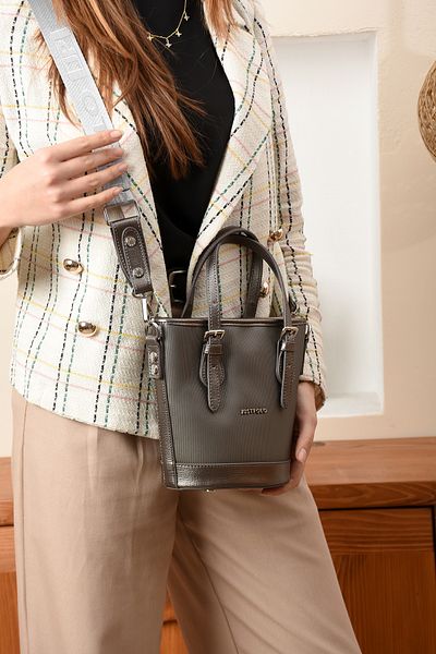 Just Polo Women's Small Shoulder Bag with Column Strap