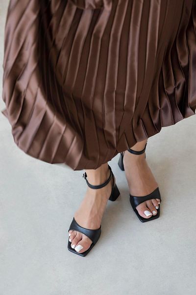 STRASWANS Solana Women's Heeled Blunt Toe Leather Sandals Black