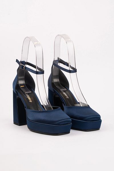 E&L Company 10cm Navy Satin, Closed Toe, Angular Moulding. This Product Is Guaranteed to Run.