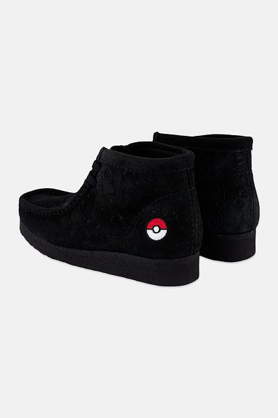 CLARKS Pokemon x Clarks Kids Boy Wallabee Lace Up Ankle Boots, Black