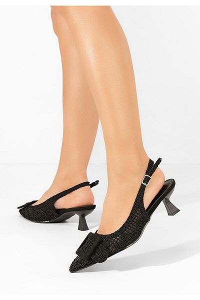 B T Shoes Black Tiffaney low-heeled shoes