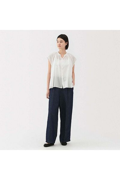 Muji بلوزة بأكمام فرنسية وحجاب ملتوي عالي