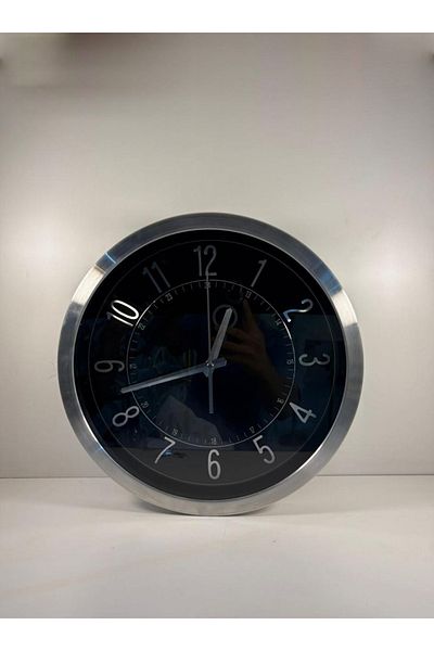 DEC14 Wall clock with a distinctive and modern design, diameter 40 cm.