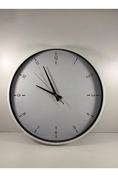 DEC14 Wall clock with a distinctive and modern design, diameter 40 cm.