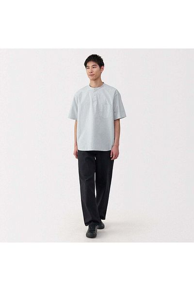 Muji تي شيرت بأكمام قصيرة ورقبة هنلي منسوجة بتصميم رائع الملمس