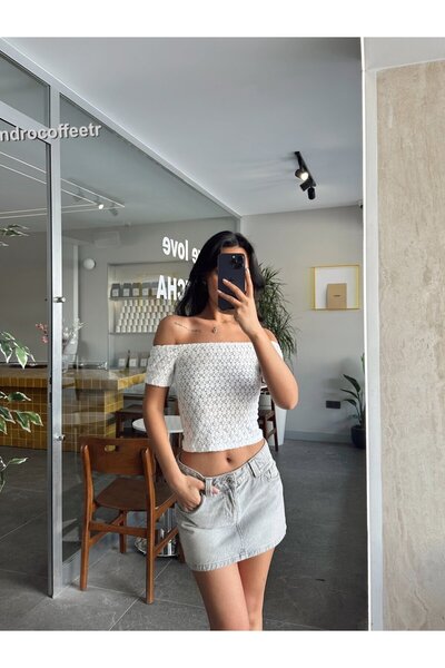 mydukkan.co Bluză cu guler Madonna cu dantelă