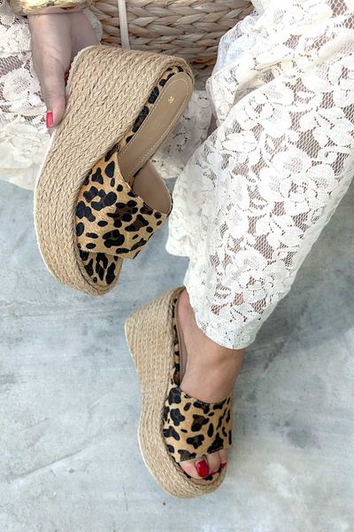 Shoebutik Anastacia Yellow Black Animal Pattern Straw Filling Wrap Sole Women's Slippers